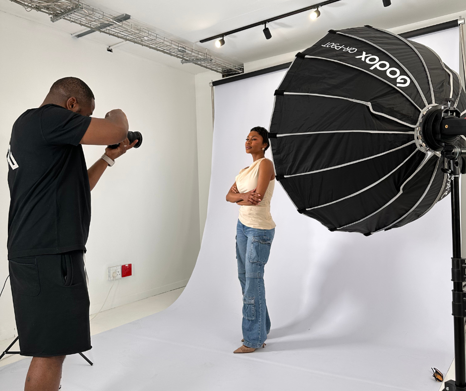 1 HR - Photography + Studio