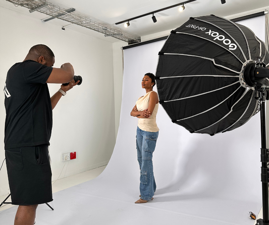 1 HR - Photography + Studio